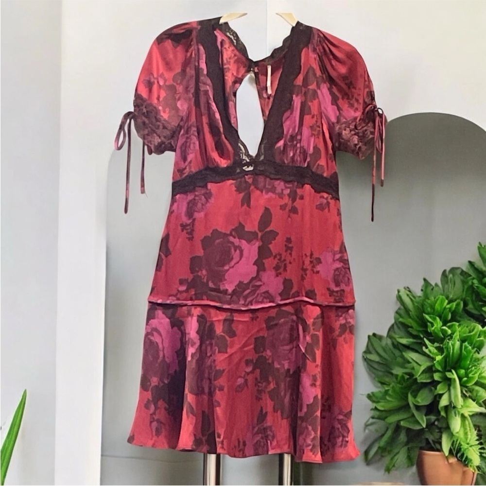 Free people Jos Red Floral, Emperor Waist, Size Small, Mini Nude Lined Dress - Picture 2 of 5